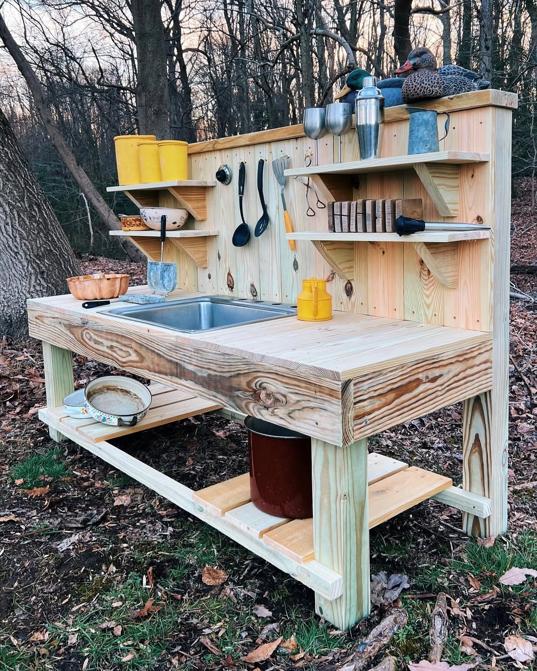 DIY Mud Kitchen