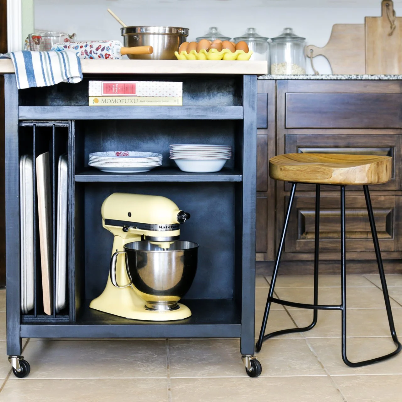 DIY Kitchen Island on Wheels Ideas